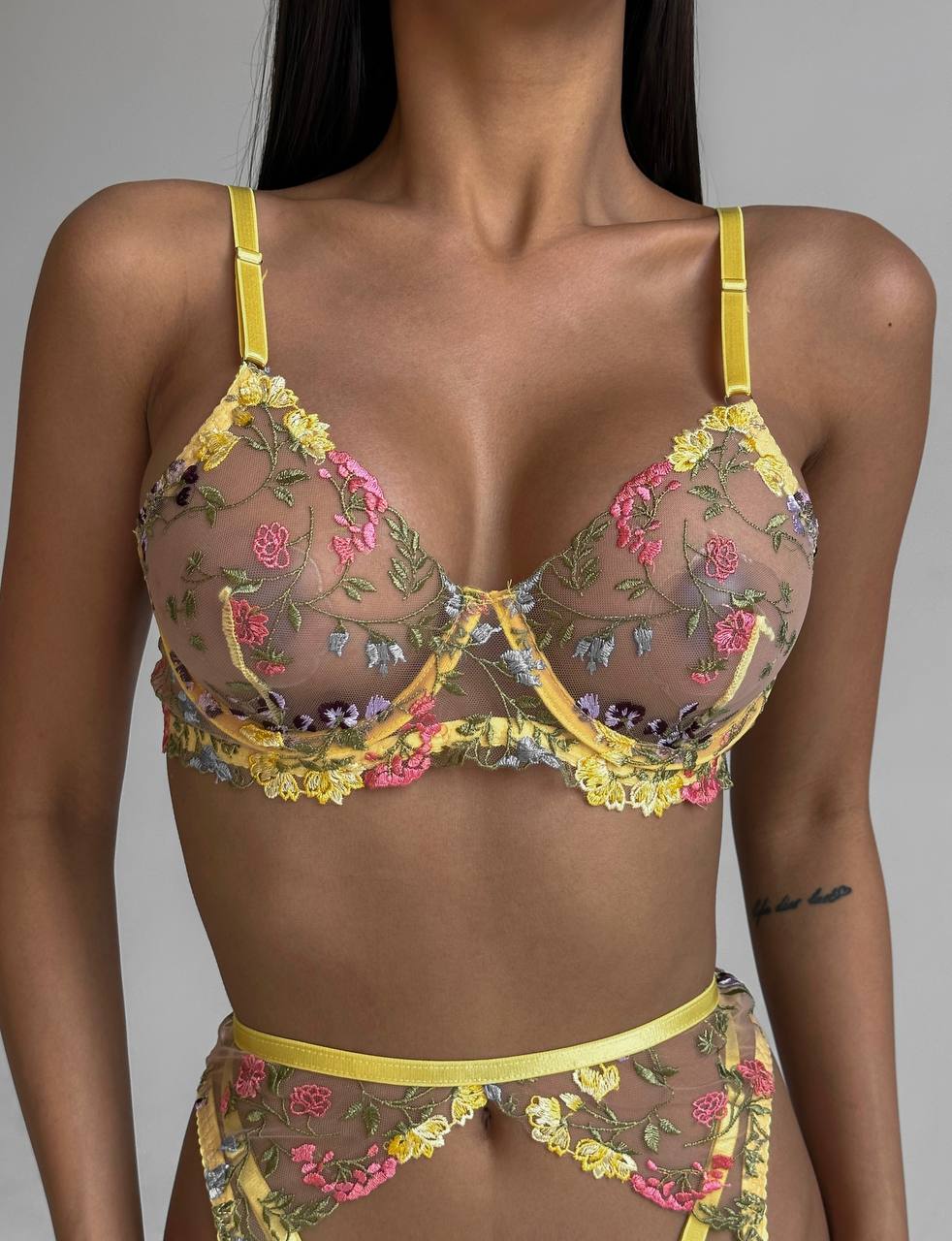 Floral lingerie set