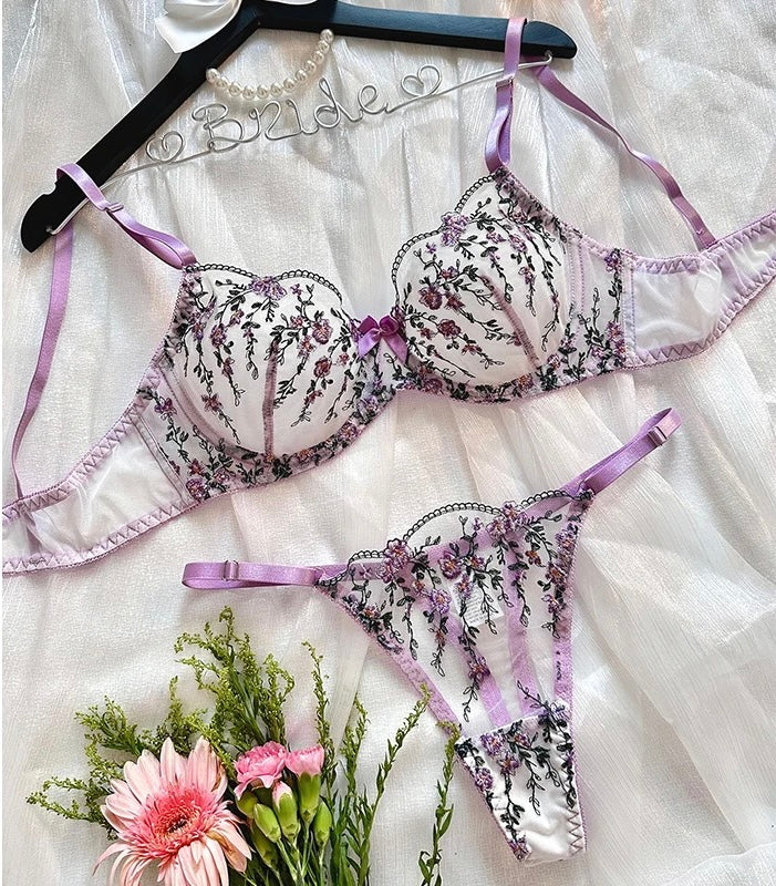 Floral lingerie set