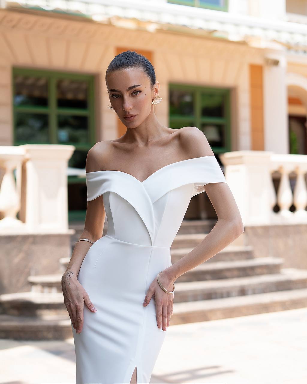 Elegant Off-Shoulder Maxi Dress