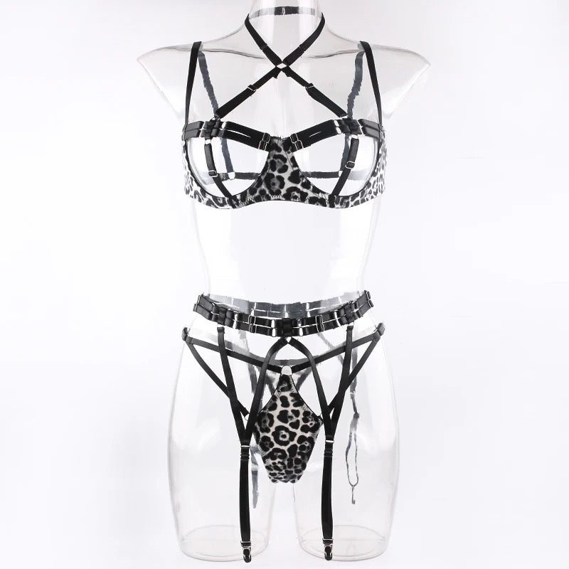 Erotic set Sandra