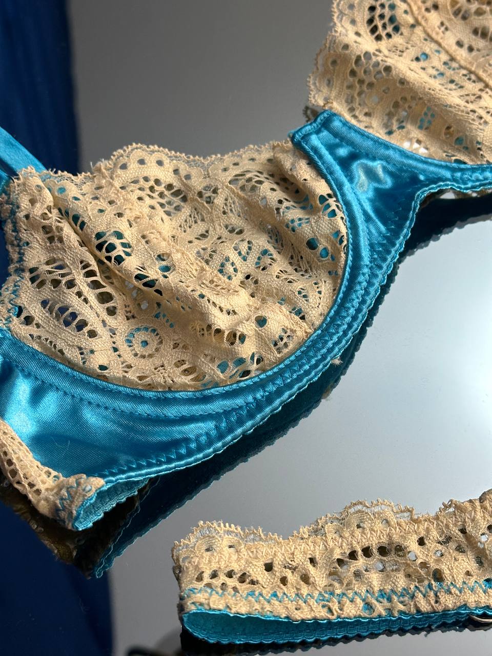 Embroidery lingerie set