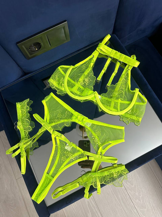 Embroidery lingerie set Angelica