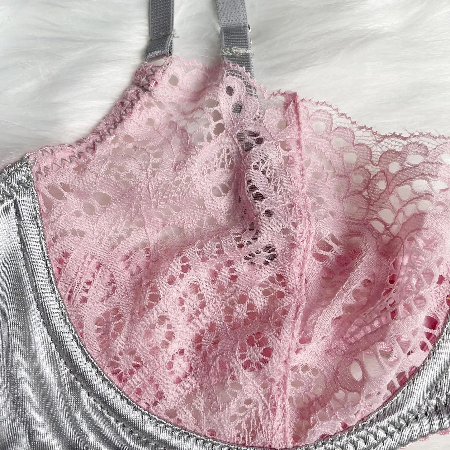 Embroidery lingerie set