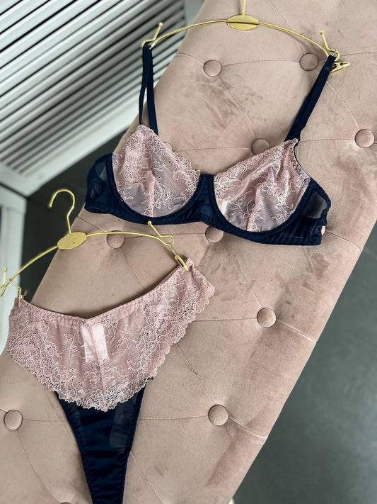 Lingerie set