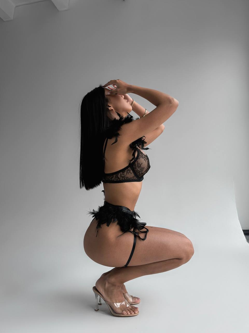 Black Lace Lingerie Set with Feather Accents – Bra, Panties & Garters