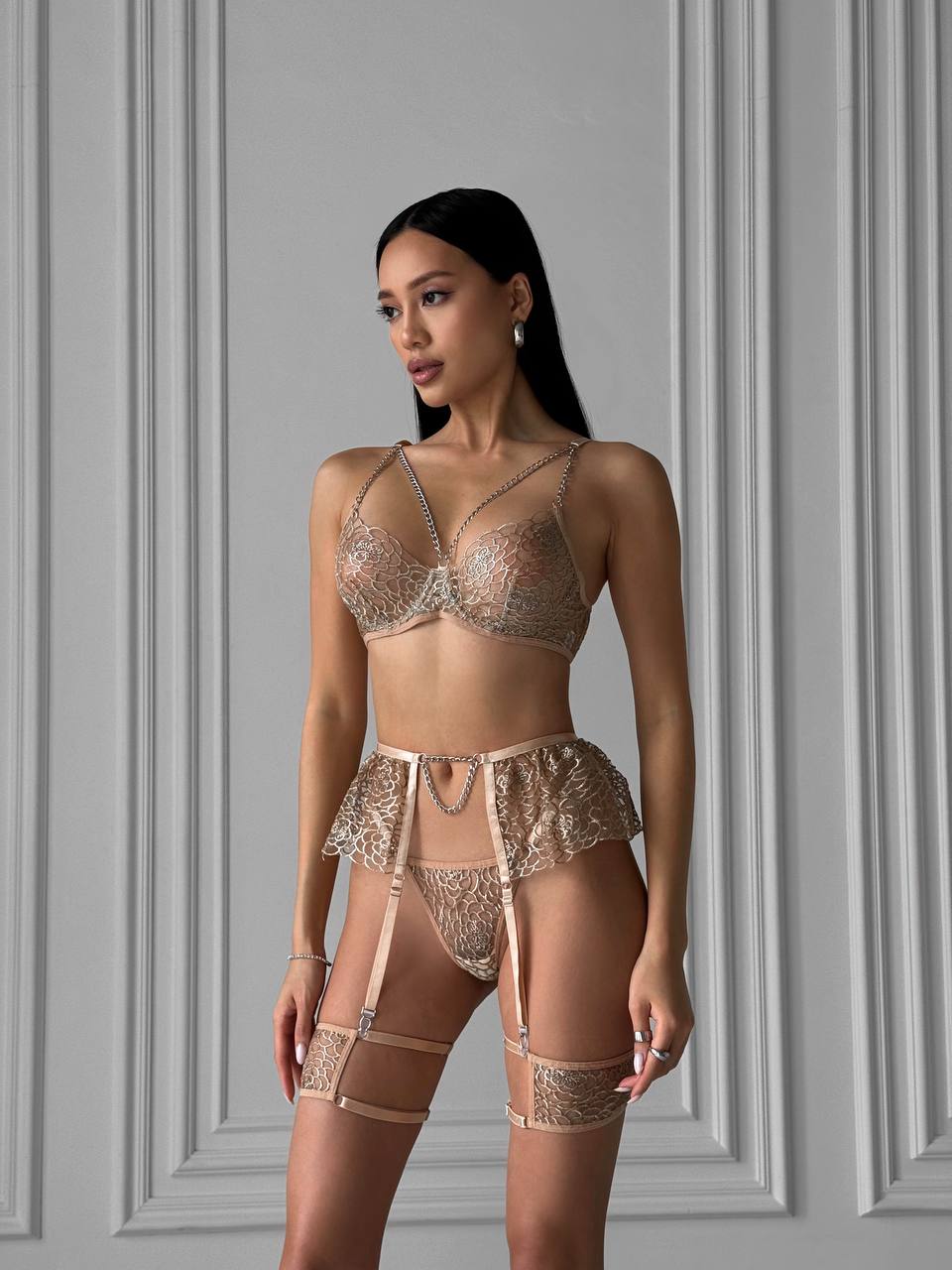 Champagne Lace Lingerie Set with Chain Detail – Bra, Panties & Garter Belt