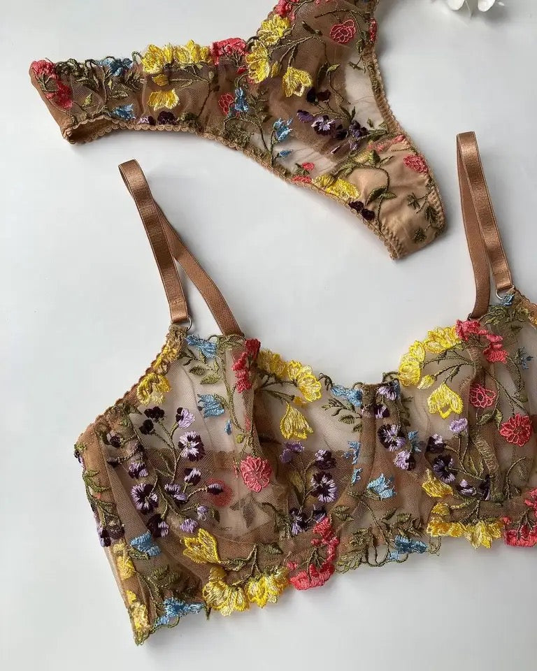 Floral lingerie set