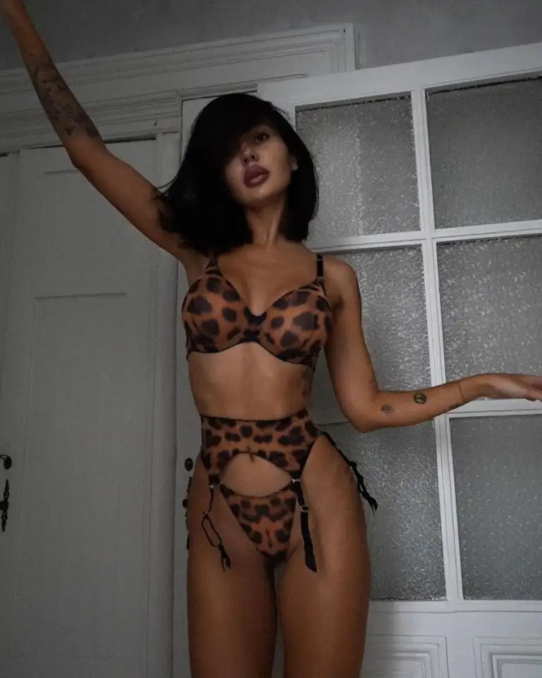 Leopard erotic set