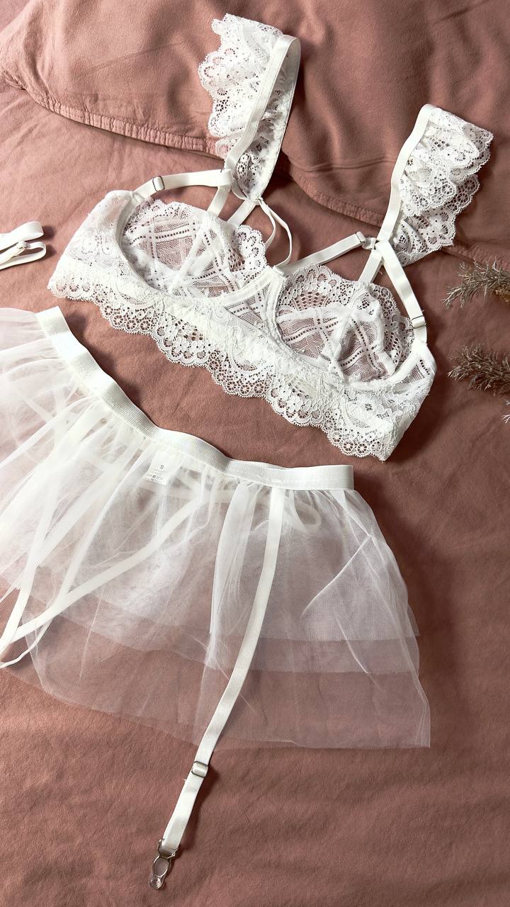 White Lace Lingerie Set with Sheer Skirt & Garters – Elegant Bridal-Inspired Lingerie