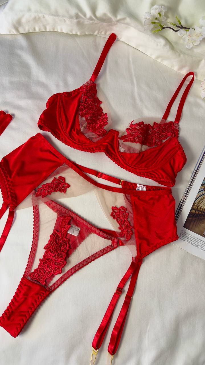 Red Lace Lingerie Set with High-Waisted Briefs & Garters – Bold Luxury Lingerie